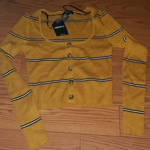 Long sleeve sweater shirt